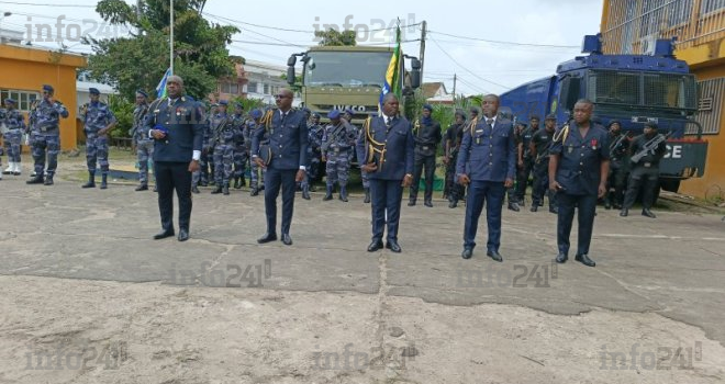 Port-Gentil&nbsp;: la Police nationale hisse 5 officiers et 10 sous-officiers en appelant à plus d’exemplarité