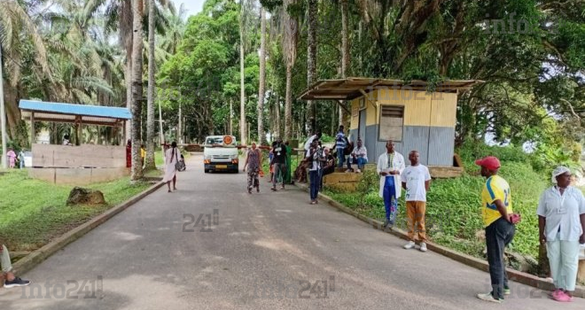 Asphyxiés par 4 mois d’arriérés de salaires, les agents de l’hôpital Schweitzer sur le pied de guerre