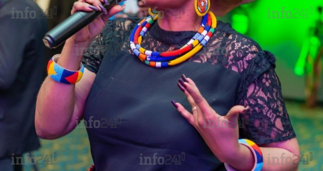La chanteuse gabonaise Nicole Amogho dénonce le paraître dans «&nbsp;Ngounda Ngounda&nbsp;»