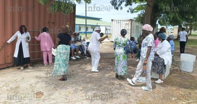 Grève à N’tchengué&nbsp;: la direction de l’hôpital et les syndicats à couteaux tirés sur 4 primes impayées